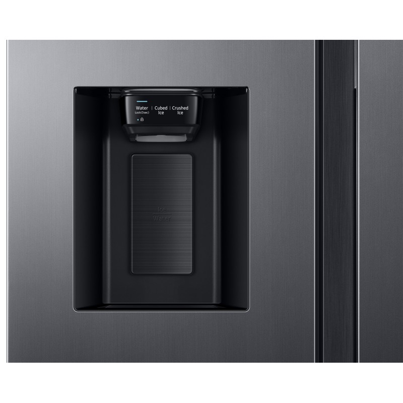 طراحی آب ریز و یخ ریز یخچال فریزر Samsung RS68 رنگ نقره ای