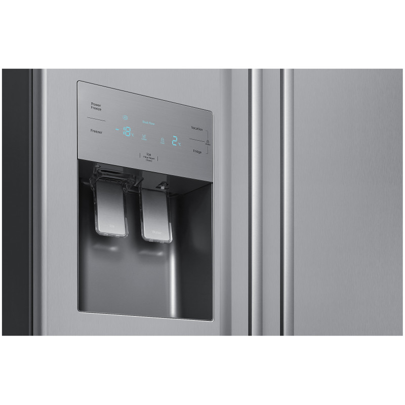 طراحی آب ریز و یخ ریز یخچال فریزر سامسونگ RS3000 رنگ نقره ای