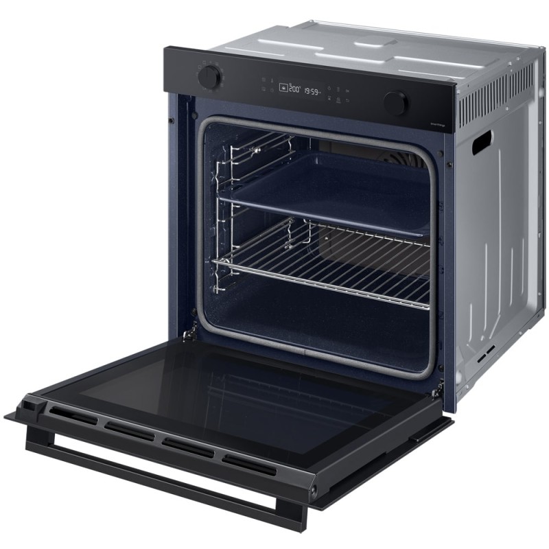 نمای داخل فر توکار سامسونگ NV7B41403AK