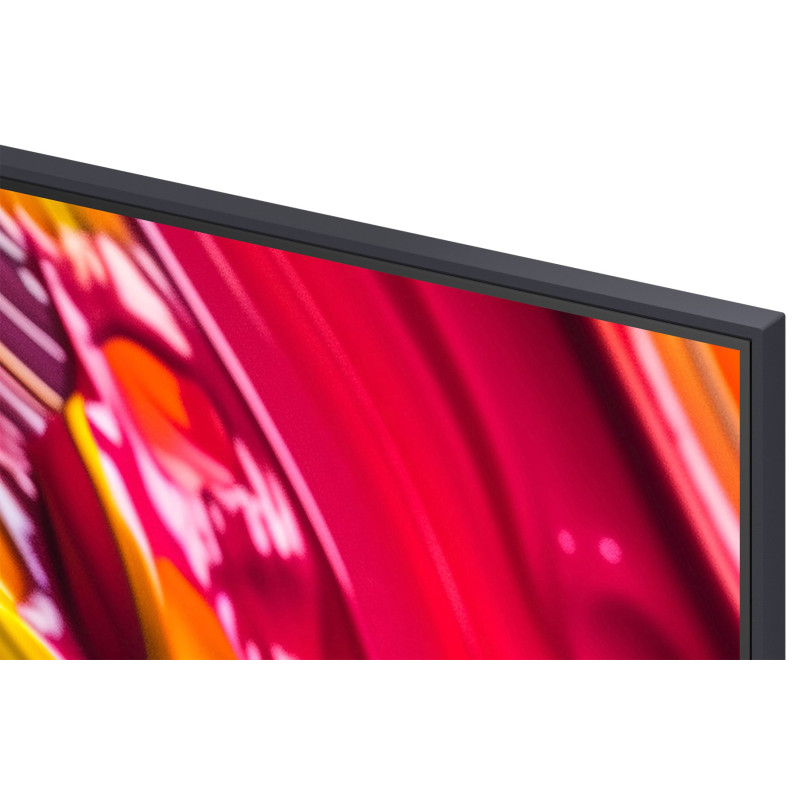 طراحی باریک حاشیه ها و قاب اطراف صفحه نمایش تلویزیون ال جی QNED82 2025