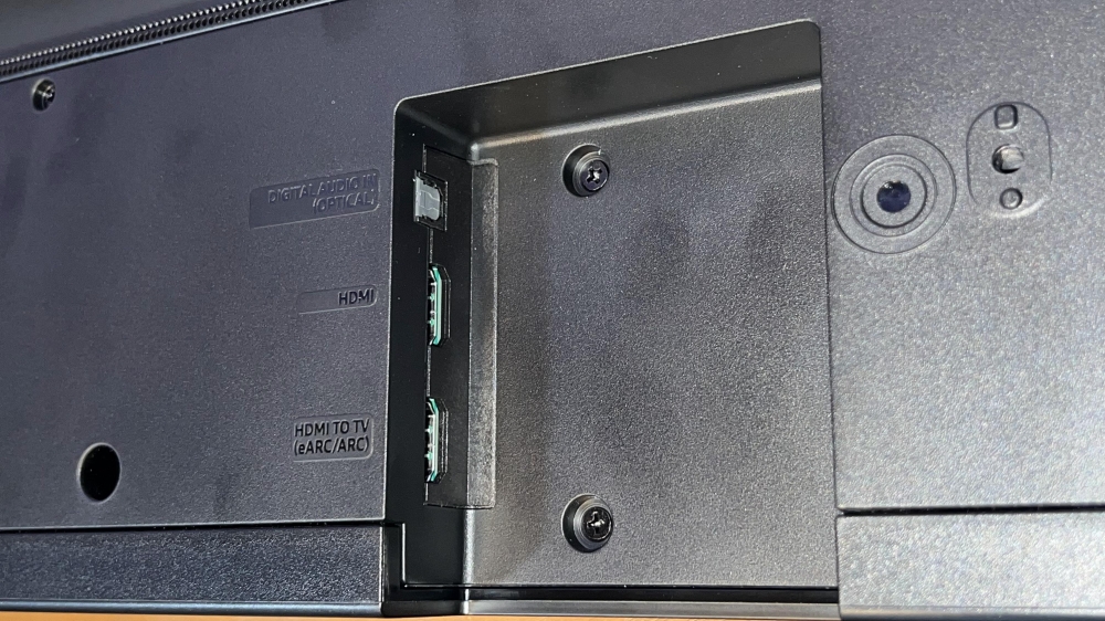 پورت‌های ورودی ساندبار سامسونگ HW-Q700B