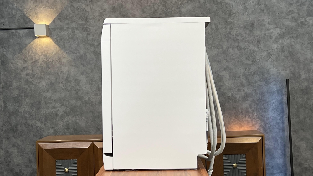 نمای کلی ماشین ظرفشویی بوش SMS6ZCW08Q