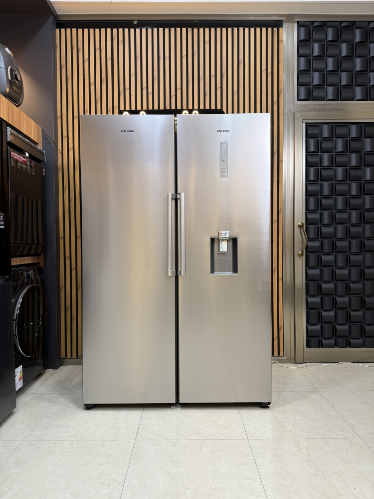 نمای کلی یخچال فریزر سامسونگ RR39 و RZ32