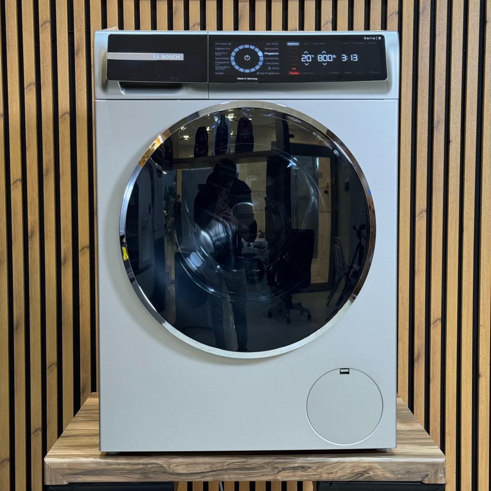 نمای کلی ماشین لباسشویی بوش WGB2560X0