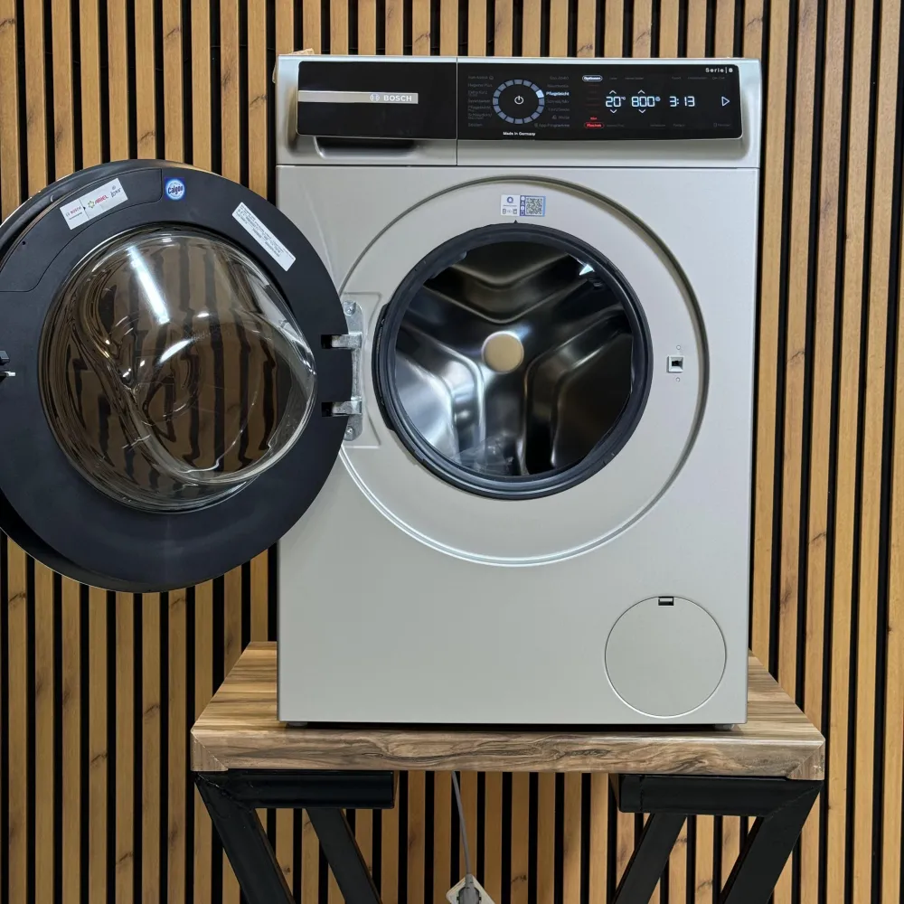 نمای کلی ماشین لباسشویی بوش WGB2560X0