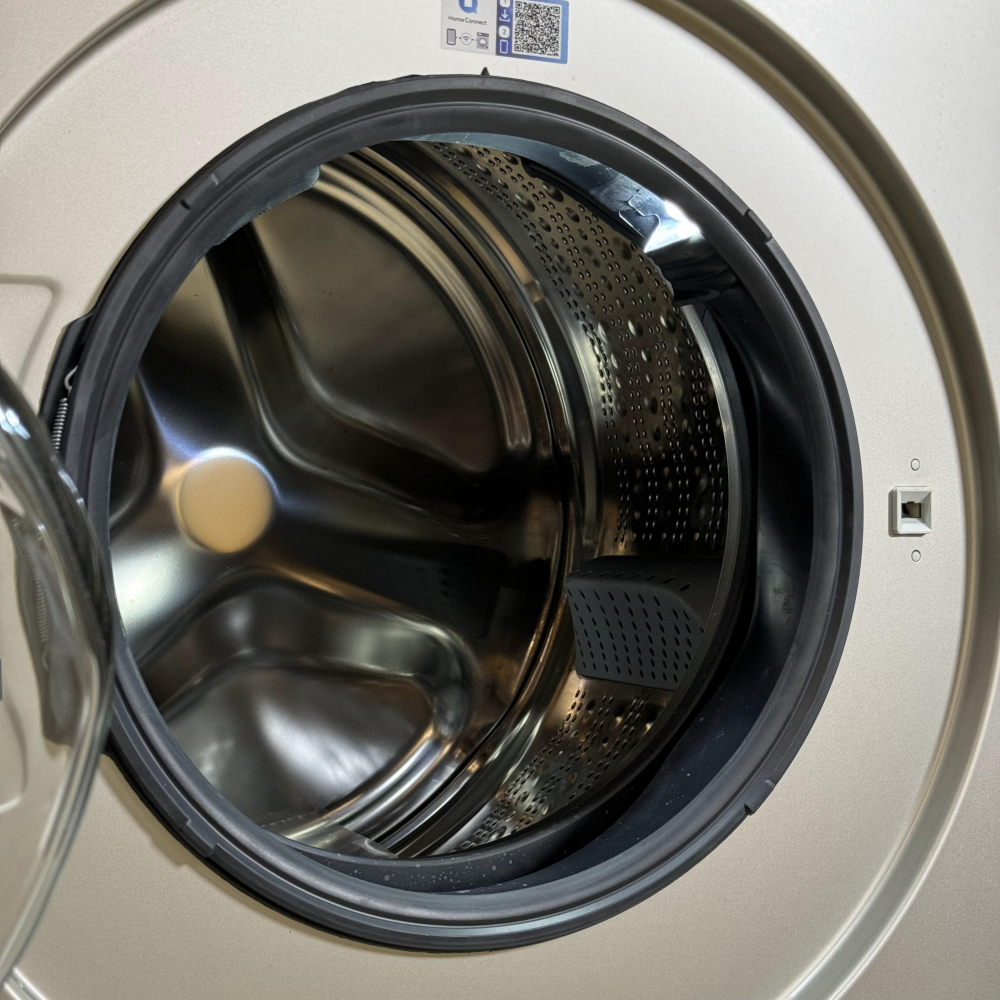 دیگ و چراغ روشنایی داخلی ماشین لباسشویی بوش WGB2560X0