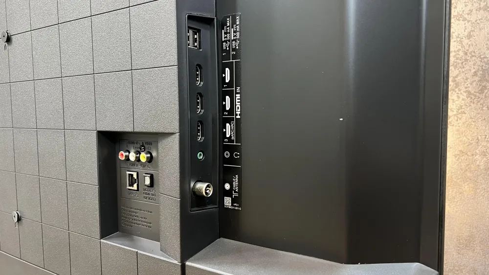 پورت‌های ورودی و خروجی تلویزیون سونی X75K