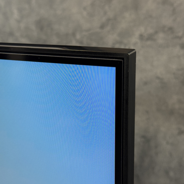 حاشیه قاب تلویزیون سامسونگ Q60D