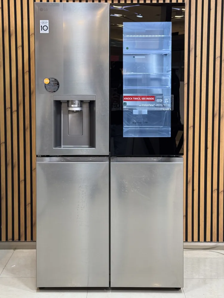 نمای کلی یخچال فریزر ال جی X946