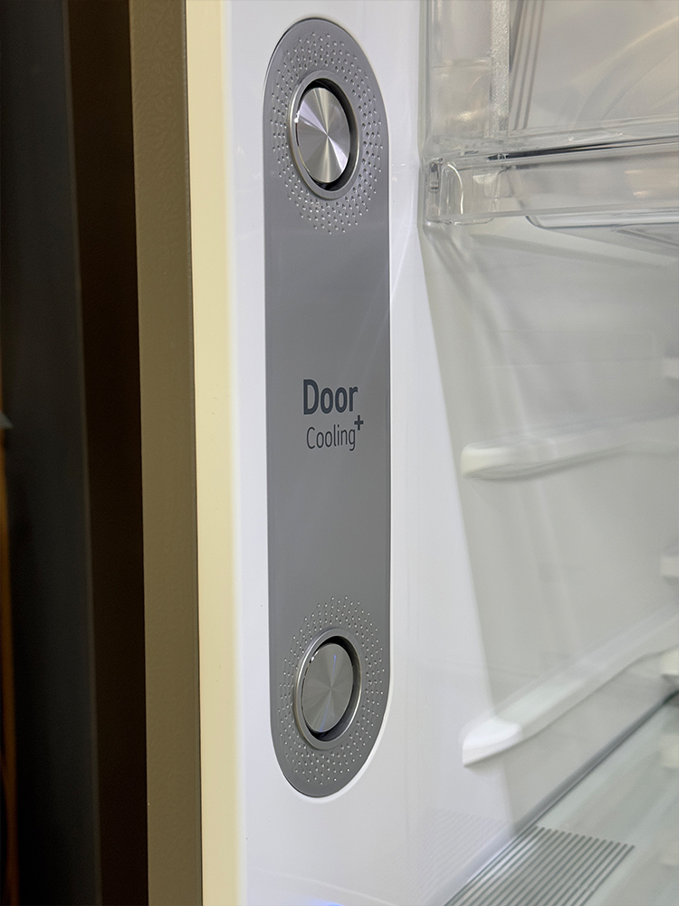 سیستم Door Cooling+ یخچال فریزر ال جی F882