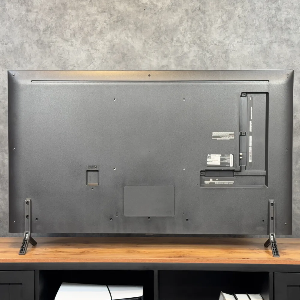 نمای پشتی تلویزیون ال جی QNED80 2024