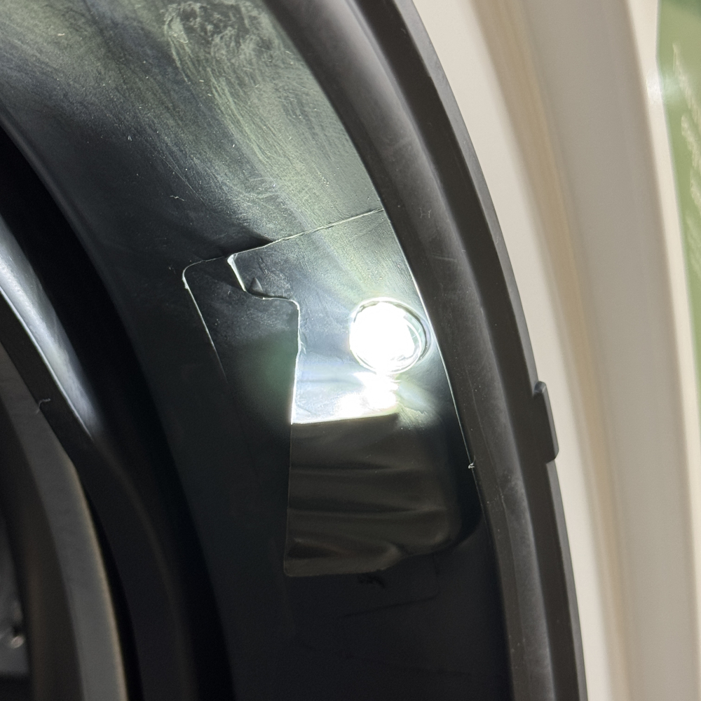 چراغ روشنایی داخلی در ماشین لباسشویی بوش WGB24400ME