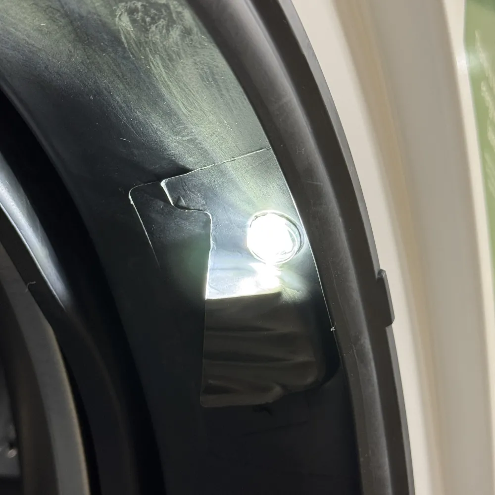 چراغ روشنایی داخلی در ماشین لباسشویی بوش WGB24400ME