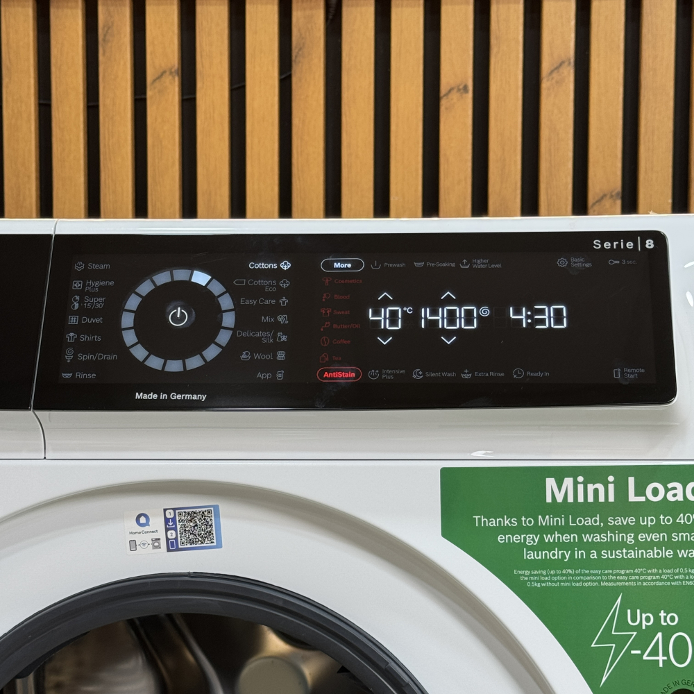 کنترل پنل لمسی ماشین لباسشویی بوش مدل WGB24400ME