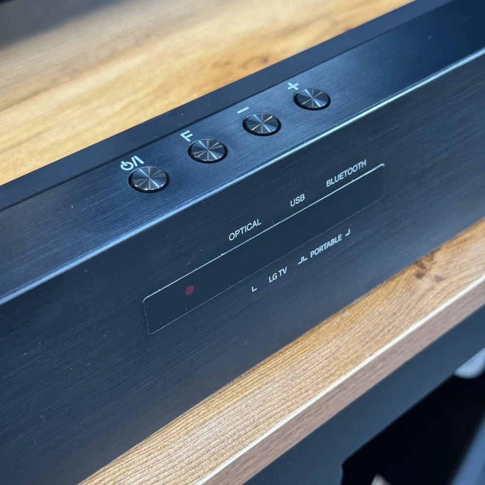 صفحه نمایش LED ساندبار ال جی SQC2 محصول 2022