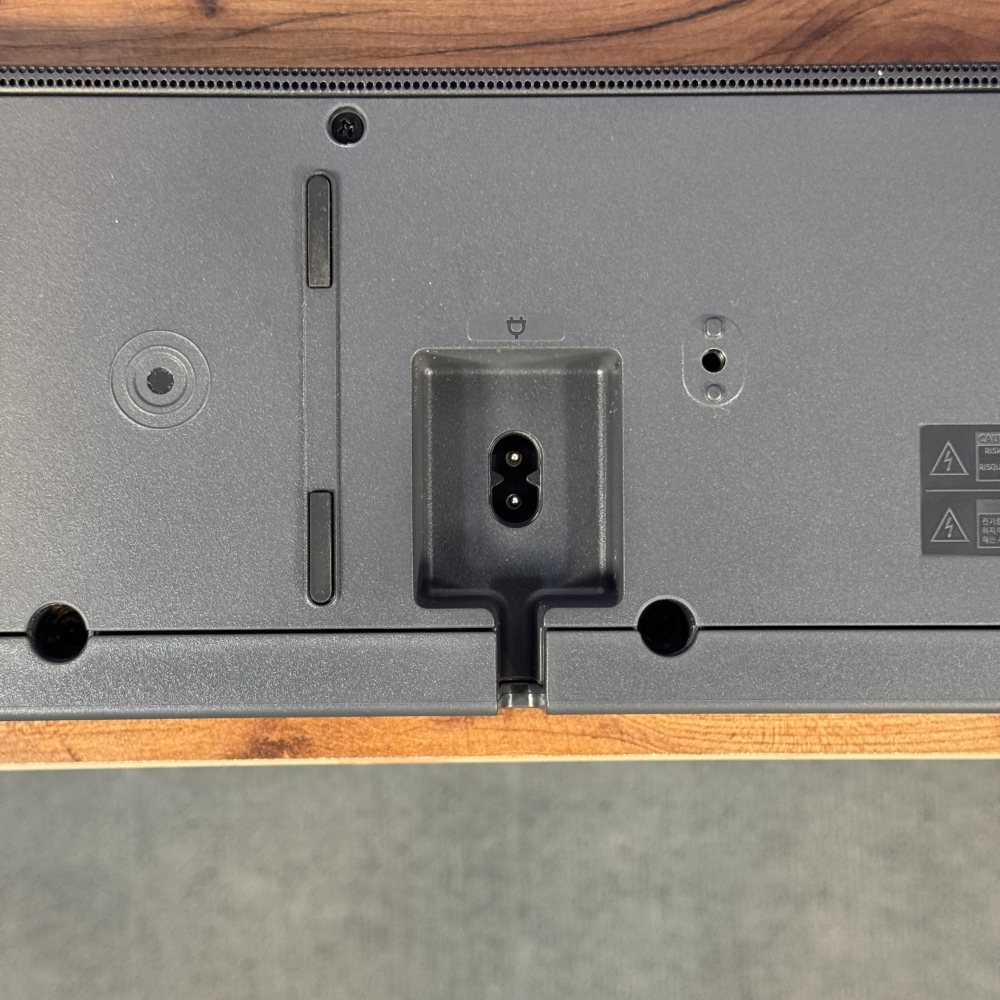 پورت ورودی کابل برق ساندبار بلوتوثی سامسونگ HW-Q700C