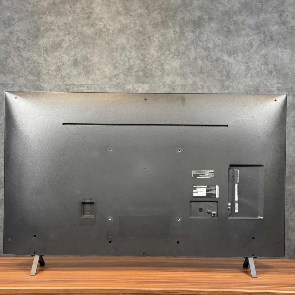 نمای پشتی تلویزیون ال جی NANO80 محصول 2024