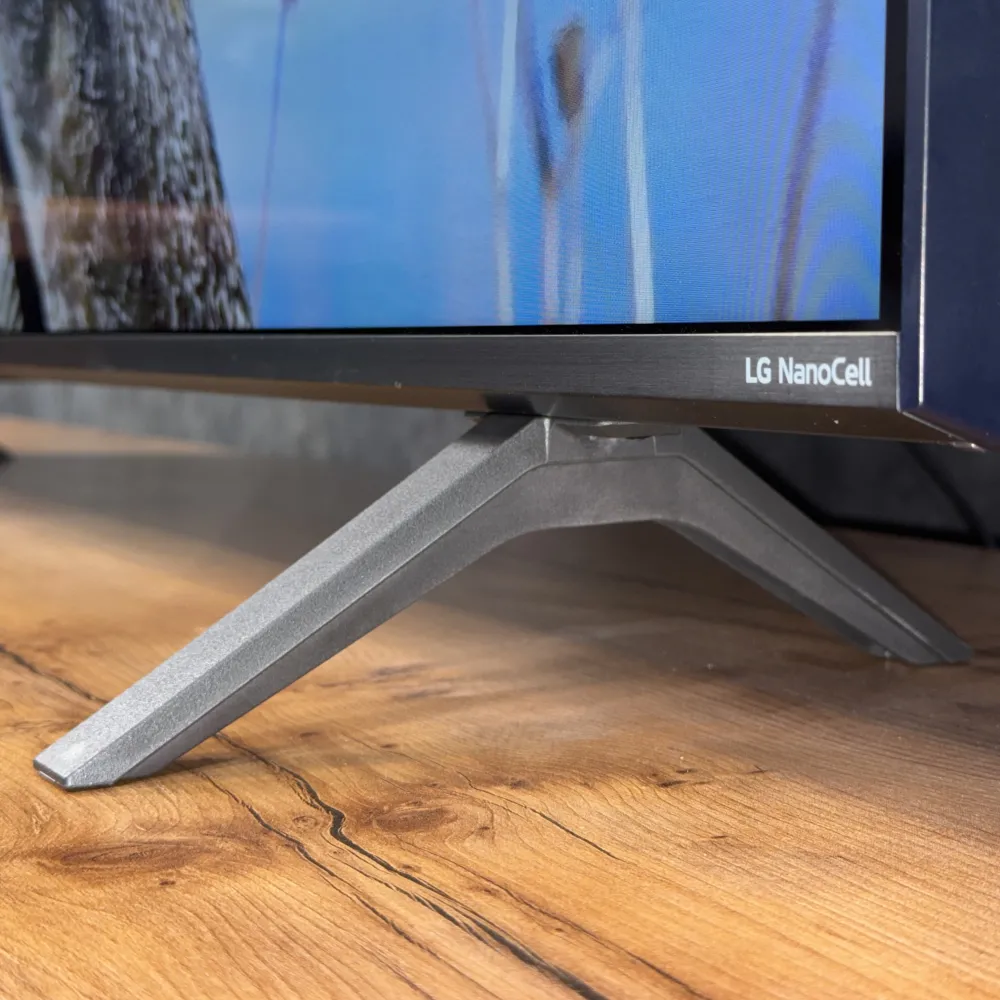 نوع پایه تلویزیون نانوسل ال جی NANO81