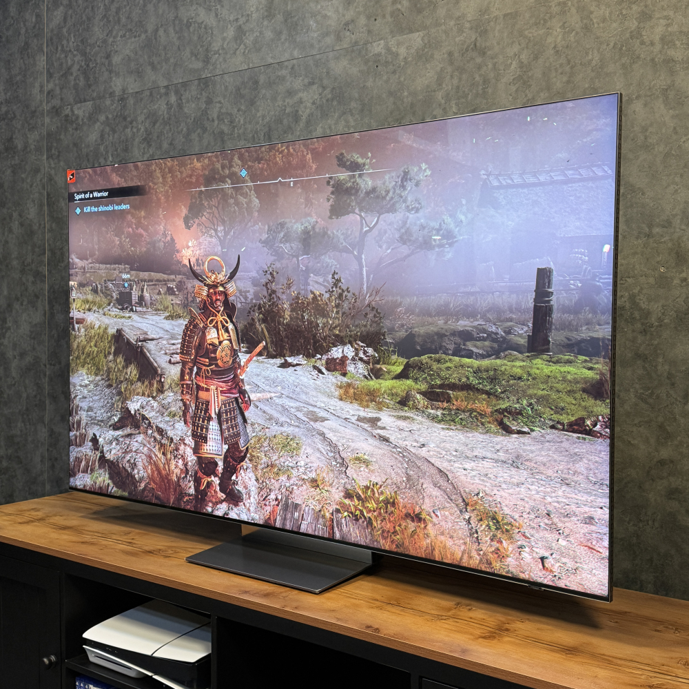 نمای کناری تلویزیون Neo QLED سامسونگ QN900D