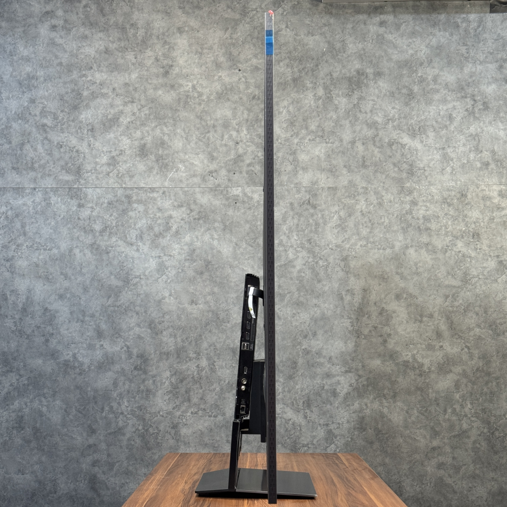 ضخامت تلویزیون سامسونگ QN900D مدل 2024