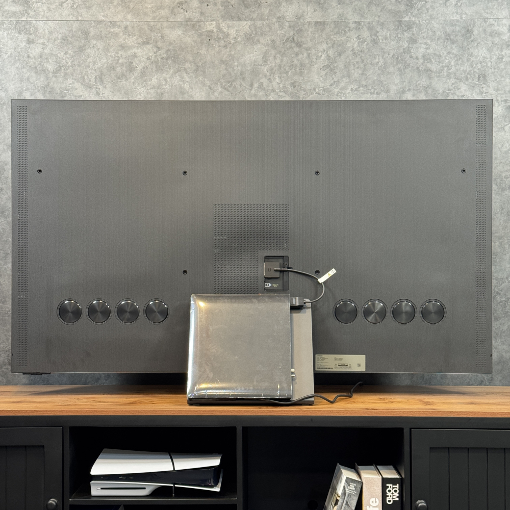 نمای پنل پشتی تلویزیون سامسونگ QN800D