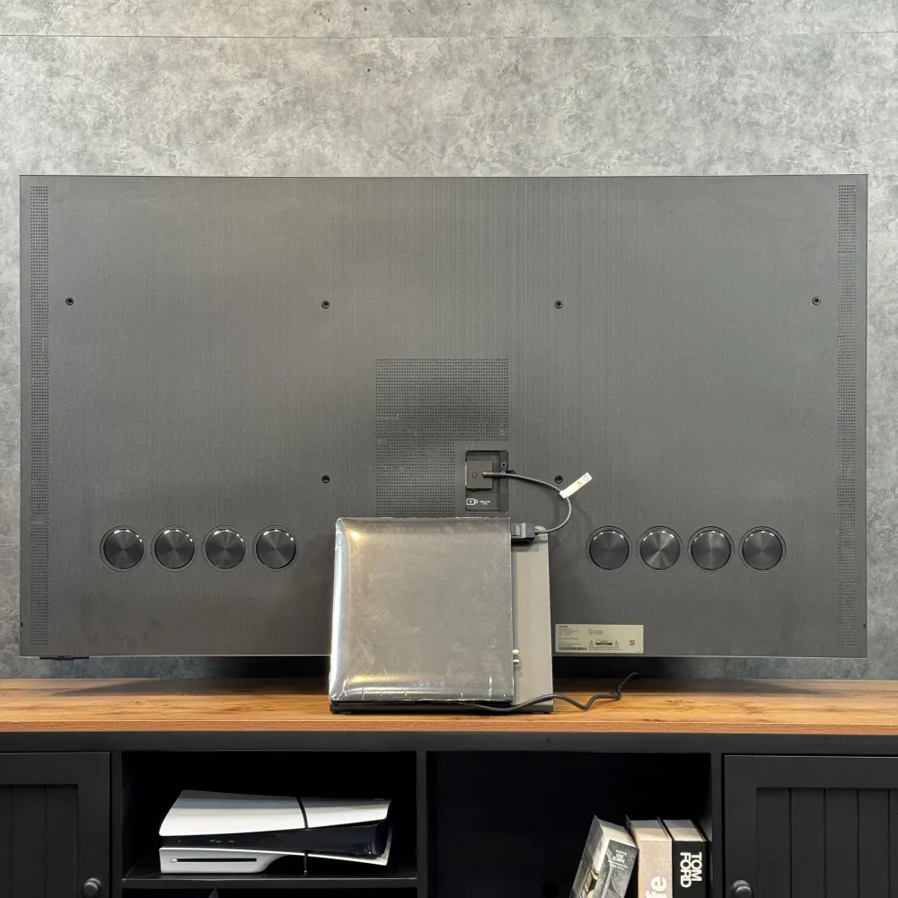 نمای پنل پشتی تلویزیون سامسونگ QN800D