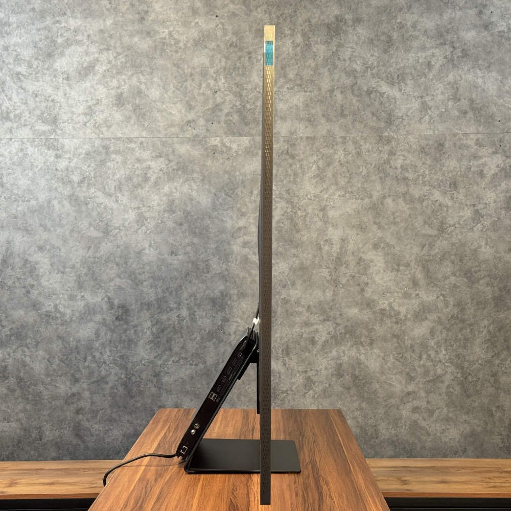 ضخامت تلویزیون سامسونگ QN800D مدل 2024