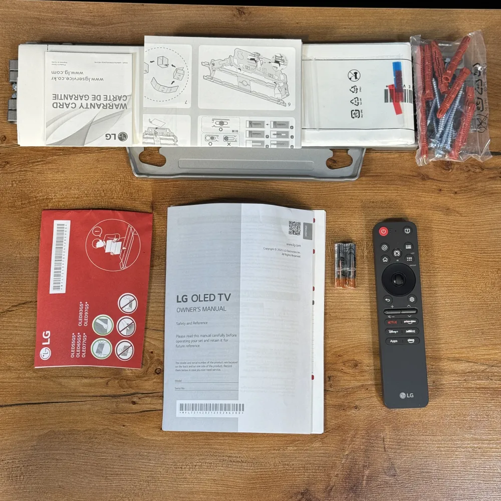 لوازم جانبی تلویزیون هوشمند ال جی G5 محصول 2025