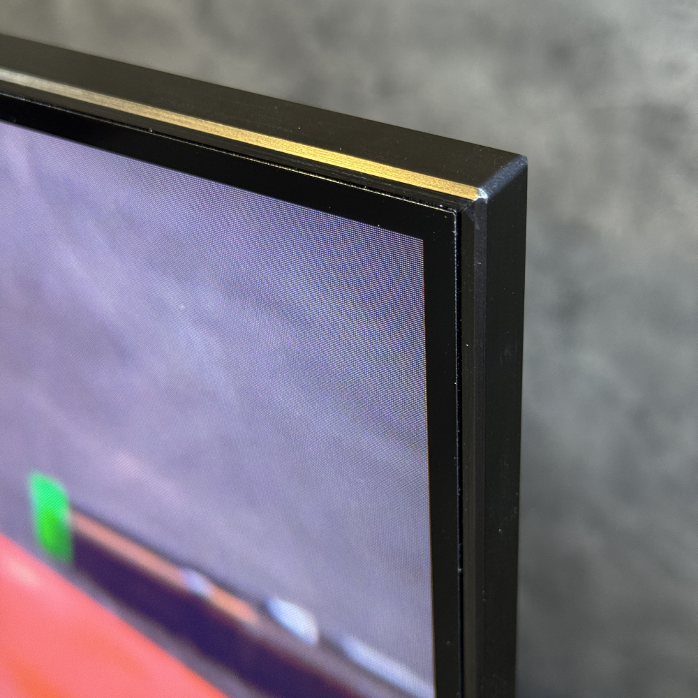 حاشیه باریک قاب تلویزیون سامسونگ QN85C