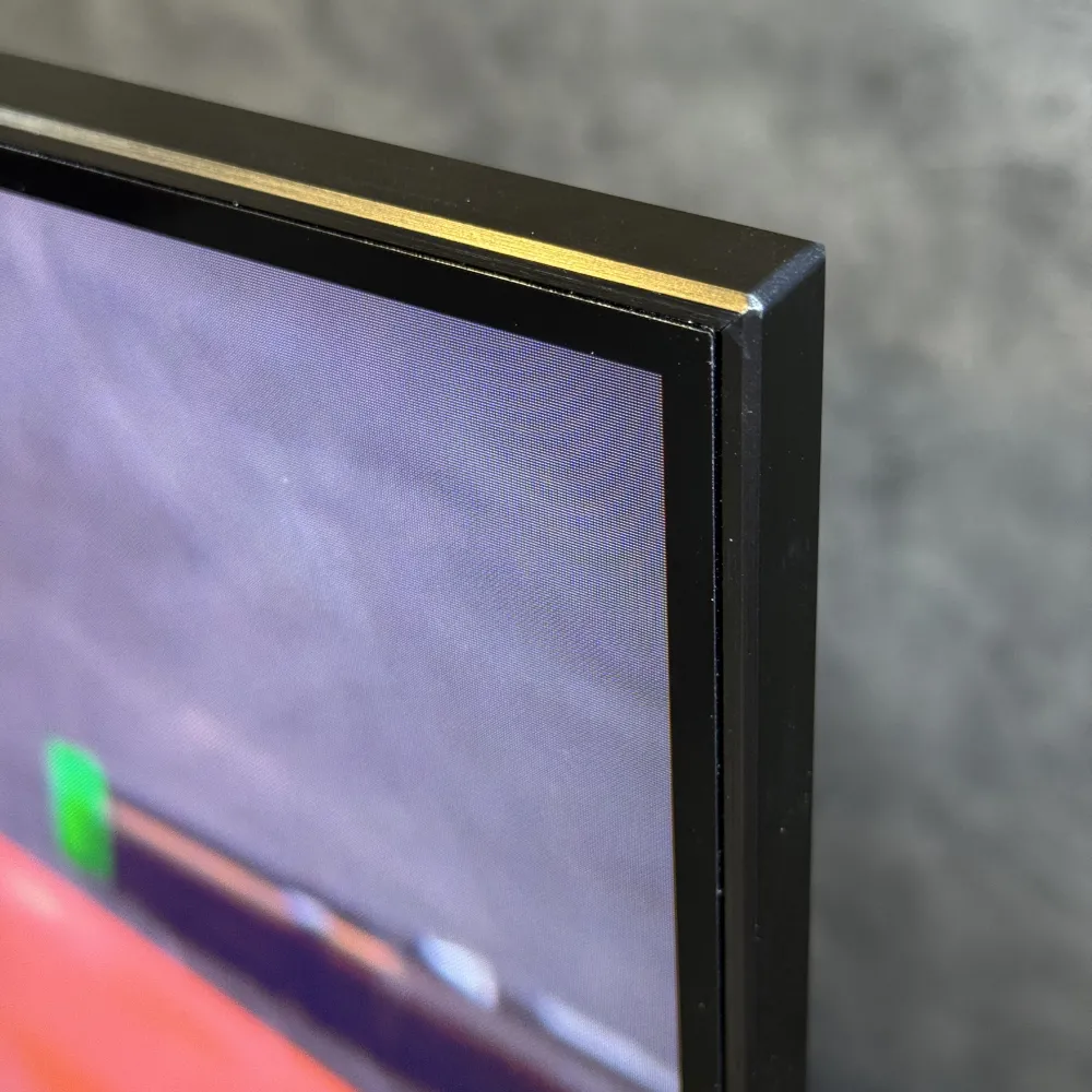 حاشیه باریک قاب تلویزیون سامسونگ QN85C