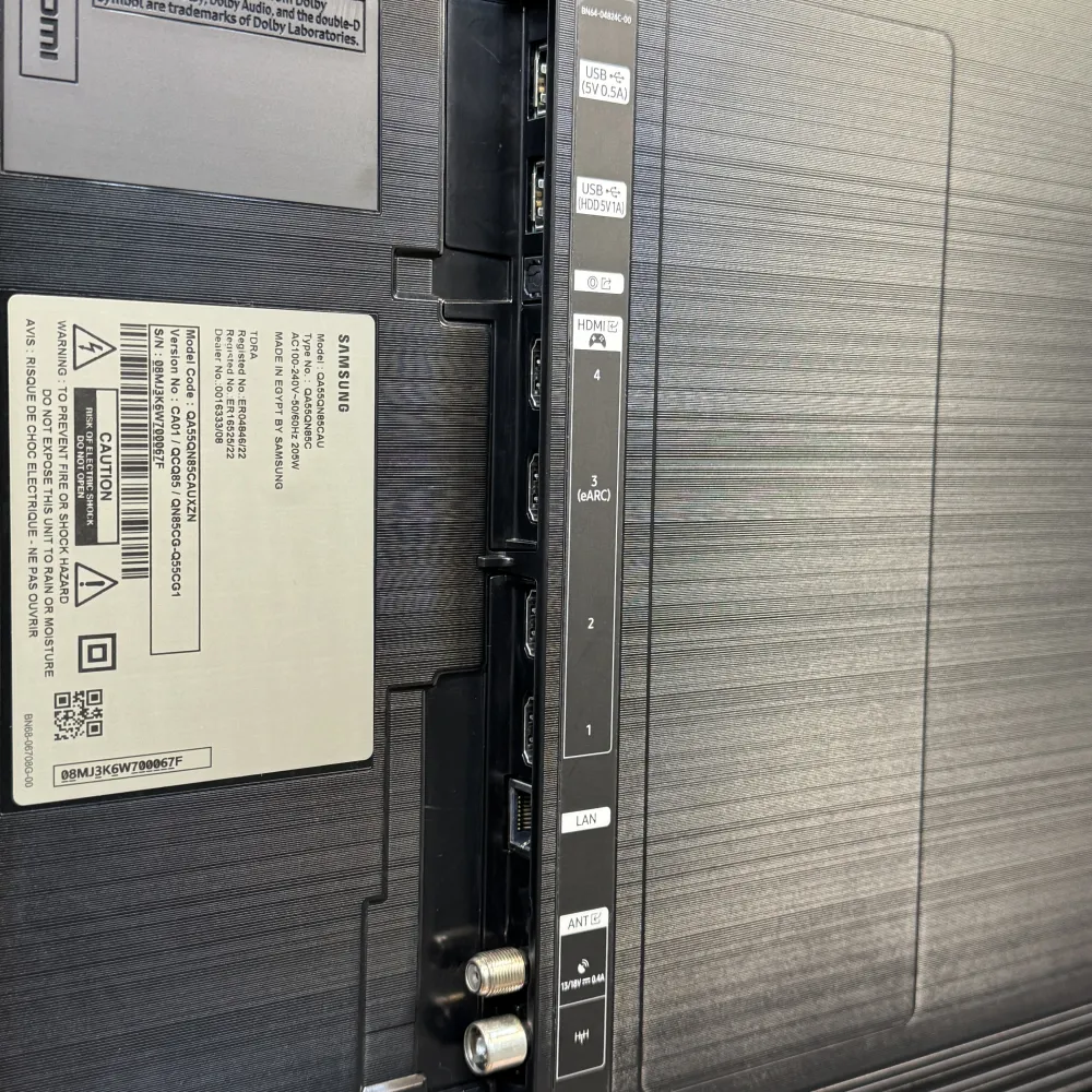 پورت‌های ورودی و خروجی تلویزیون سامسونگ QN85C محصول 2023