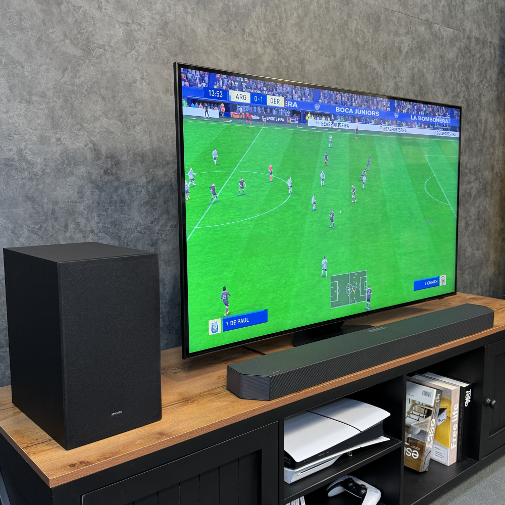 نمای کلی ساندبار 3.1.2 کاناله سامسونگ HW-Q700D محصول 2024