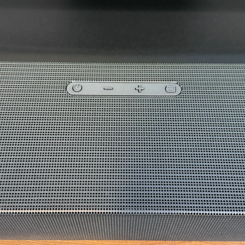 کنترل پنل ساندبار سامسونگ HW-Q700D با 4 دکمه فشاری برای تنظیمات سریع