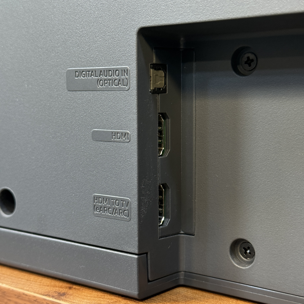 پورت‌های ورودی و خروجی ساندبار سامسونگ HW-Q700D محصول 2024