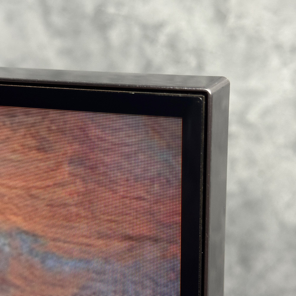 قاب باریک تلویزیون سونی BRAVIA 9 با طراحی یکپارچه Seamless Edge