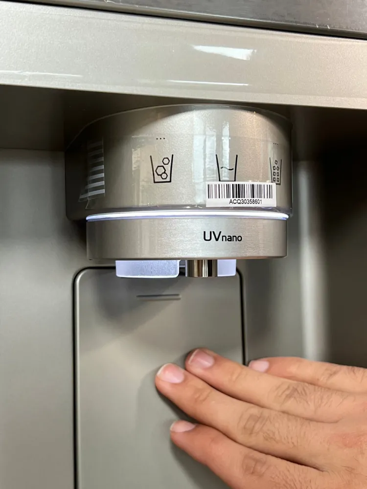 آب‌ریز و یخ‌ریز یخچال ساید بای ساید ال جی X287 محصول 2022