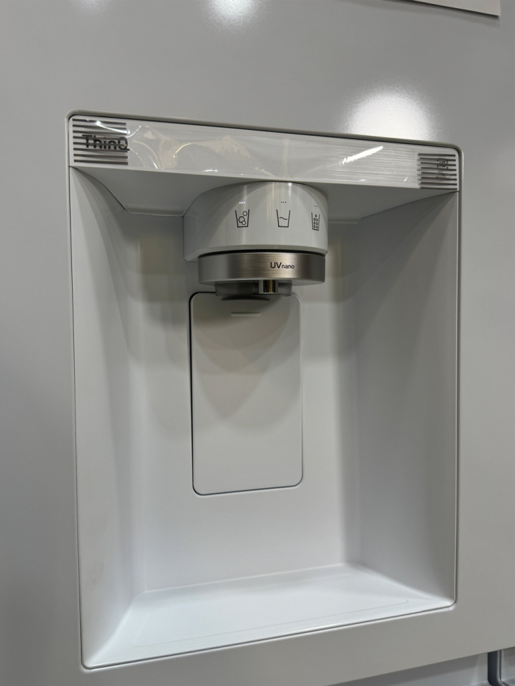 آب‌ریز و یخ‌ریز یخچال ساید بای ساید 24 فوت ال جی GCX-287TVW 