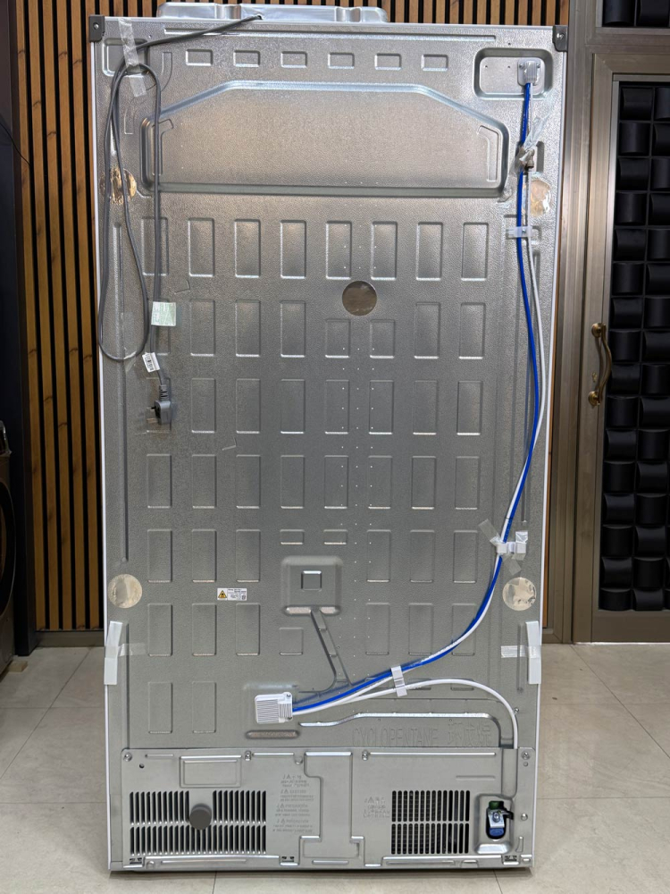 نمای پشتی یخچال ساید بای ساید ال جی GCX-287TVW محصول 2025 