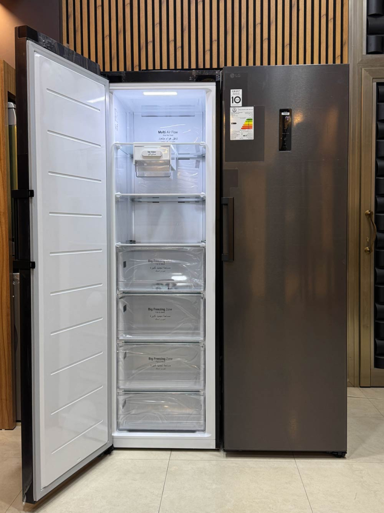 نمای داخلی فریزر دوقلوی ال جی GC-B514EAFM رنگ دودی محصول 2024