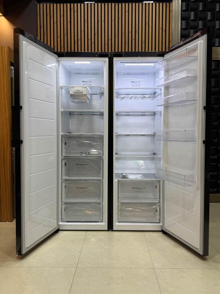 نمای داخلی یخچال و فریزر دوقلوی ال جی GC-B511 و GC-B514 رنگ دودی