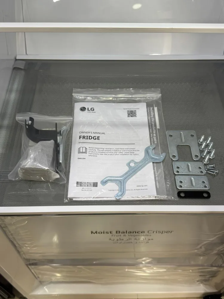 اقلام همراه یخچال فریزر دوقلوی ال جی مدل GC-B514 و GC-B511 محصول 2024