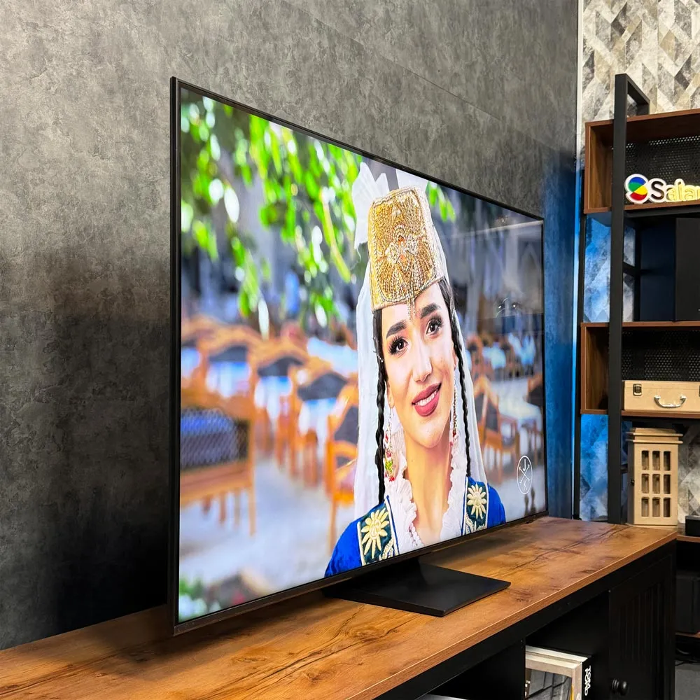 زاویه دید و طراحی باریک تلویزیون سامسونگ QN70F محصول 2025