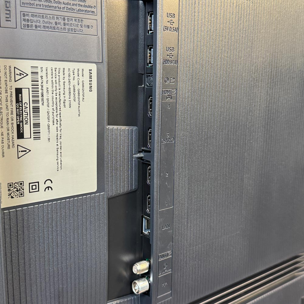 پورت‌های HDMI، USB و سایر اتصالات تلویزیون سامسونگ QN70F