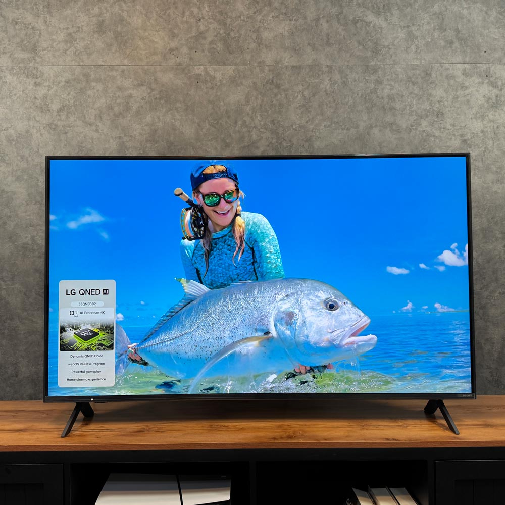 نمای کلی تلویزیون ال‌ جی QNED82A مدل 2025 با طراحی Ultra Slim