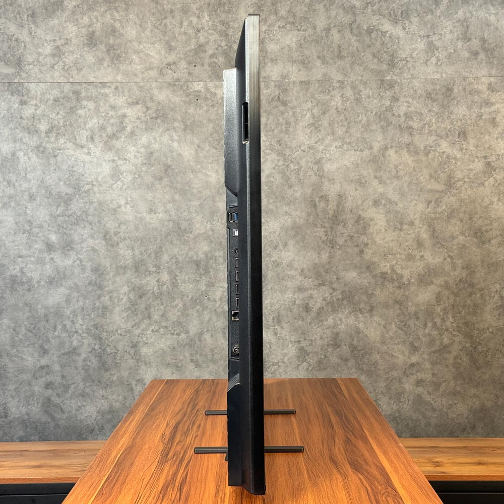 نمای جانبی تلویزیون سونی BRAVIA 5 (XR50) با ضخامت 5.7 سانتی‌متر