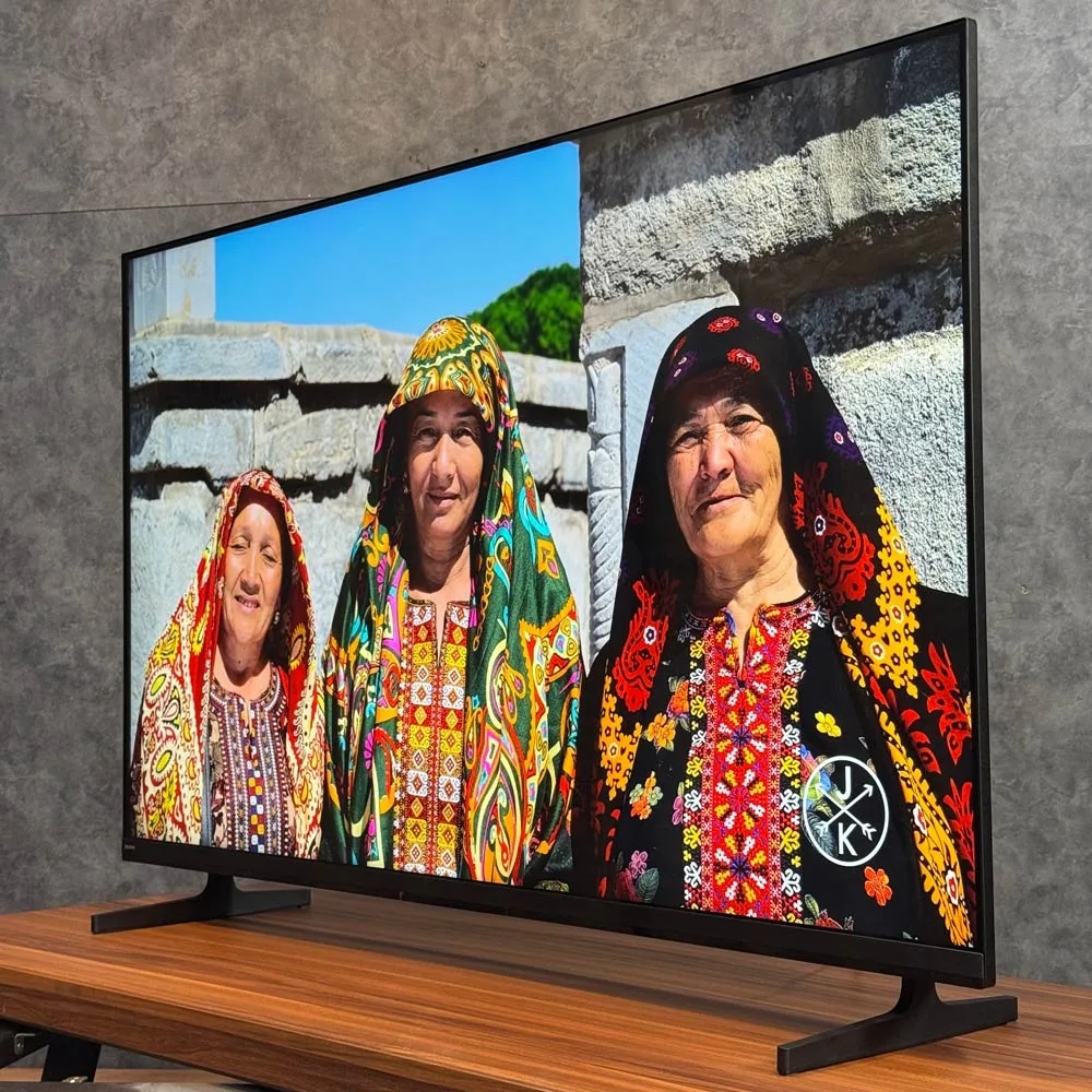 نمای کناری تلویزیون سونی BRAVIA 2 II مدل S20M2 با زاویه دید مناسب