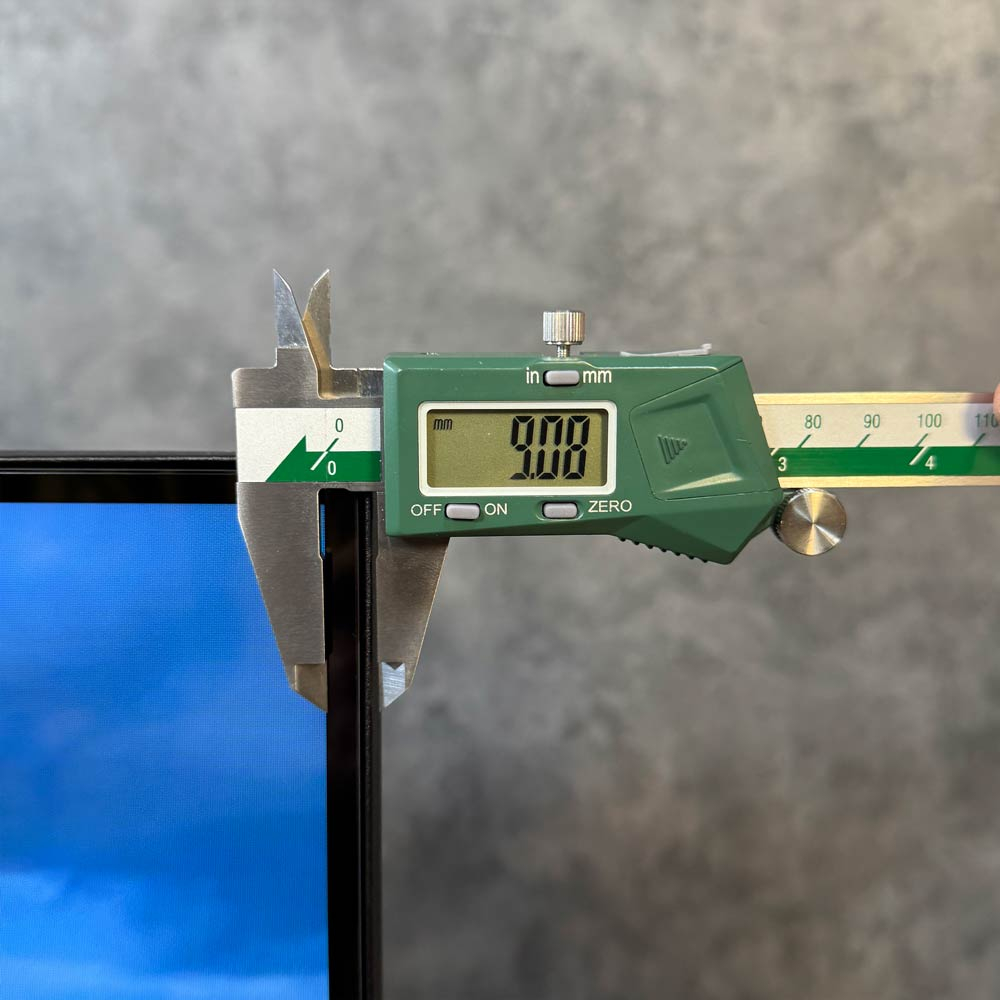 قاب باریک و طراحی Flush Surface تلویزیون سونی BRAVIA 2 II مدل S20M2