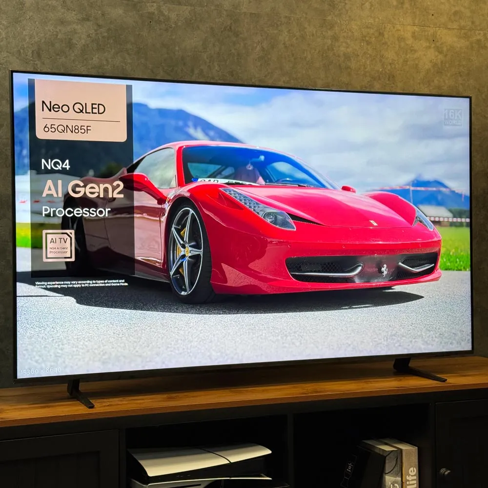 طراحی تلویزیون سامسونگ QN85F سری 8 سال 2025