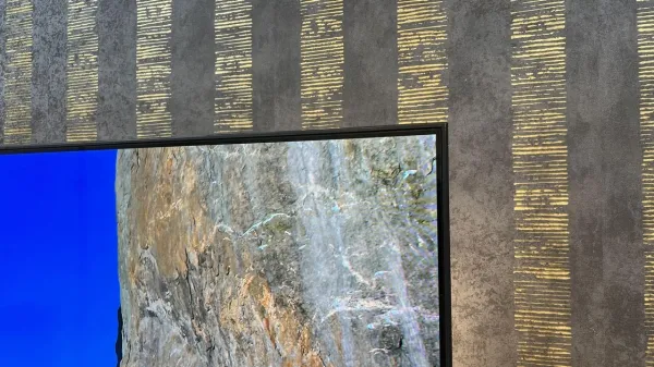 قاب تلویزیون سامسونگ Q70B