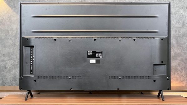 نمای پشتی تلویزیون پاناسونیک LX800